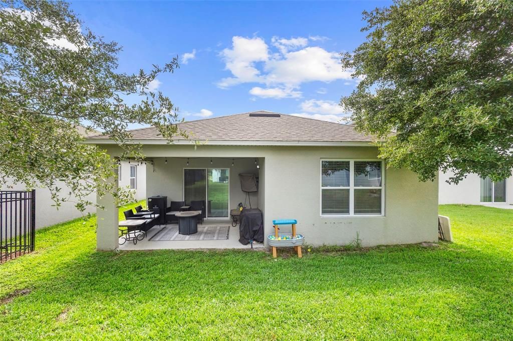 For Sale: $299,900 (3 beds, 2 baths, 1617 Square Feet)