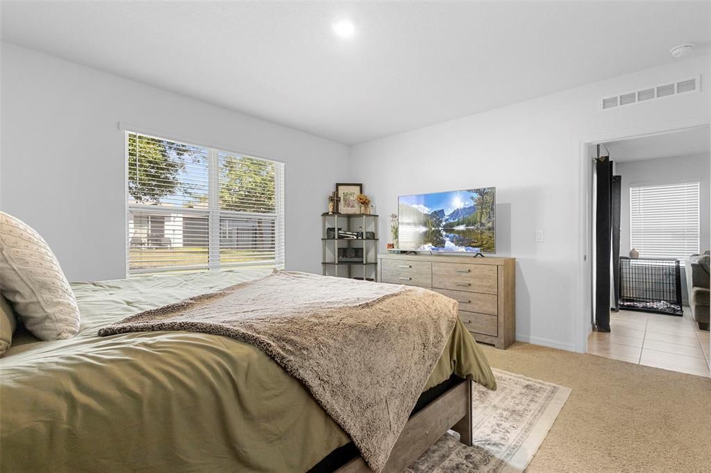 For Sale: $299,900 (3 beds, 2 baths, 1617 Square Feet)