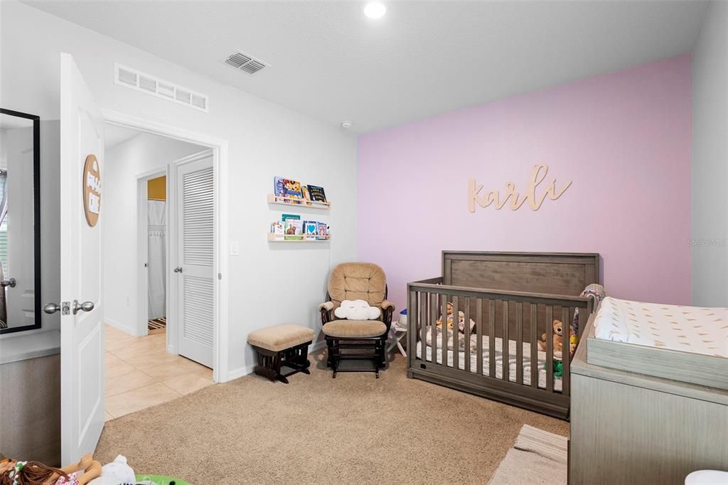 For Sale: $299,900 (3 beds, 2 baths, 1617 Square Feet)