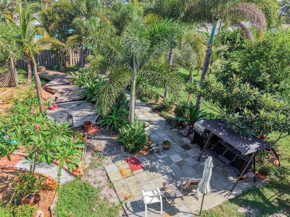 For Sale: $395,000 (2 beds, 1 baths, 1248 Square Feet)