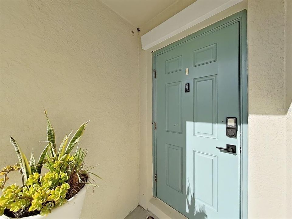 For Sale: $325,000 (4 beds, 2 baths, 1935 Square Feet)