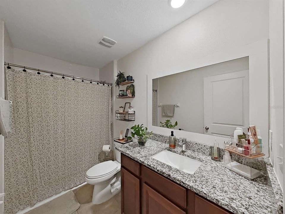 For Sale: $325,000 (4 beds, 2 baths, 1935 Square Feet)