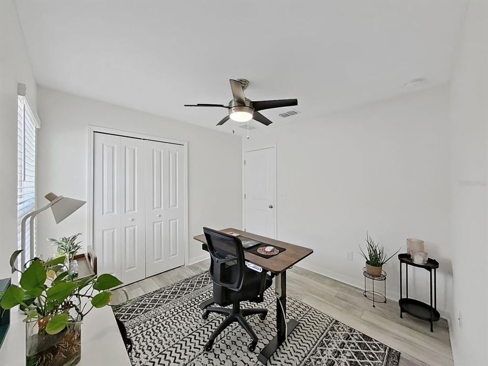 For Sale: $325,000 (4 beds, 2 baths, 1935 Square Feet)