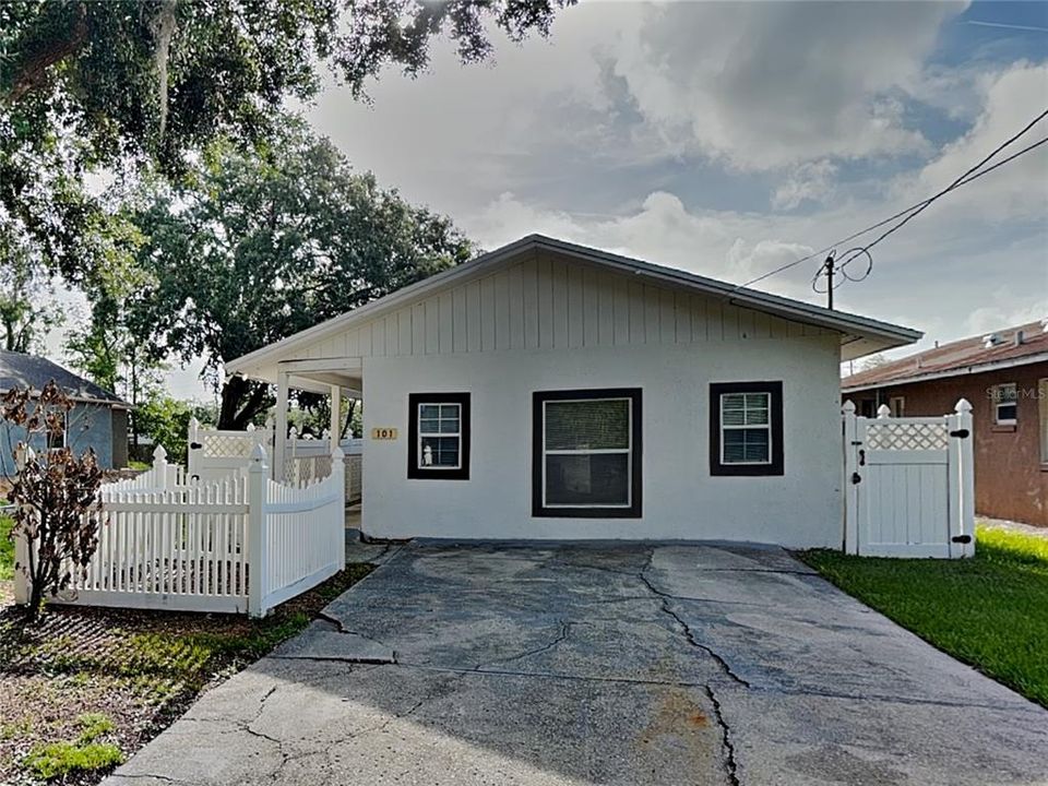 For Rent: $1,899 (3 beds, 2 baths, 1580 Square Feet)