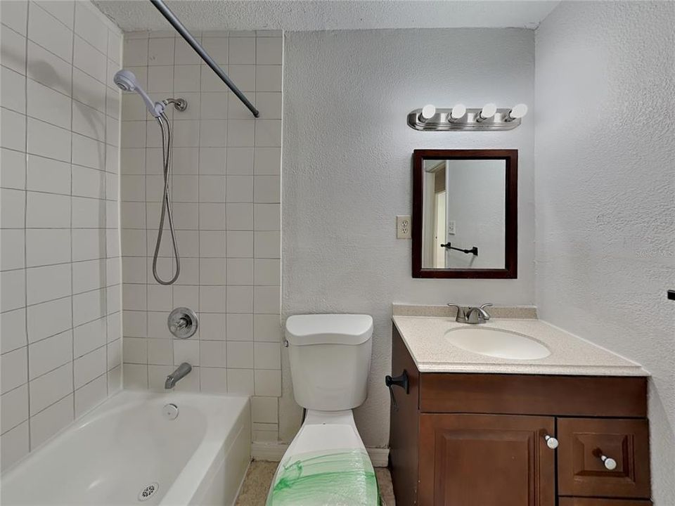 For Rent: $1,899 (3 beds, 2 baths, 1580 Square Feet)