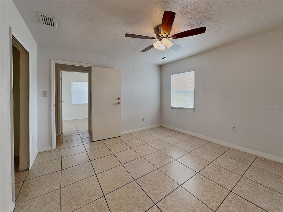 For Rent: $1,899 (3 beds, 2 baths, 1580 Square Feet)