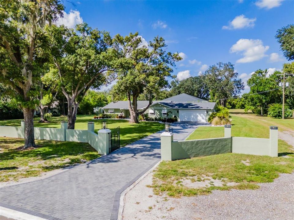 For Sale: $1,250,000 (4 beds, 4 baths, 1900 Square Feet)