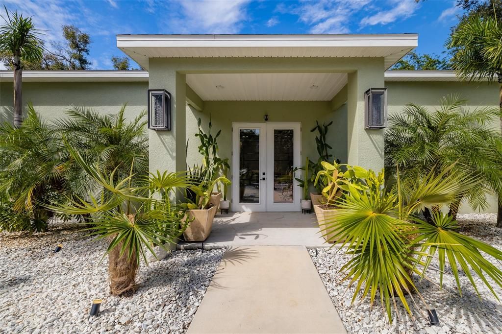 For Sale: $1,250,000 (4 beds, 4 baths, 1900 Square Feet)