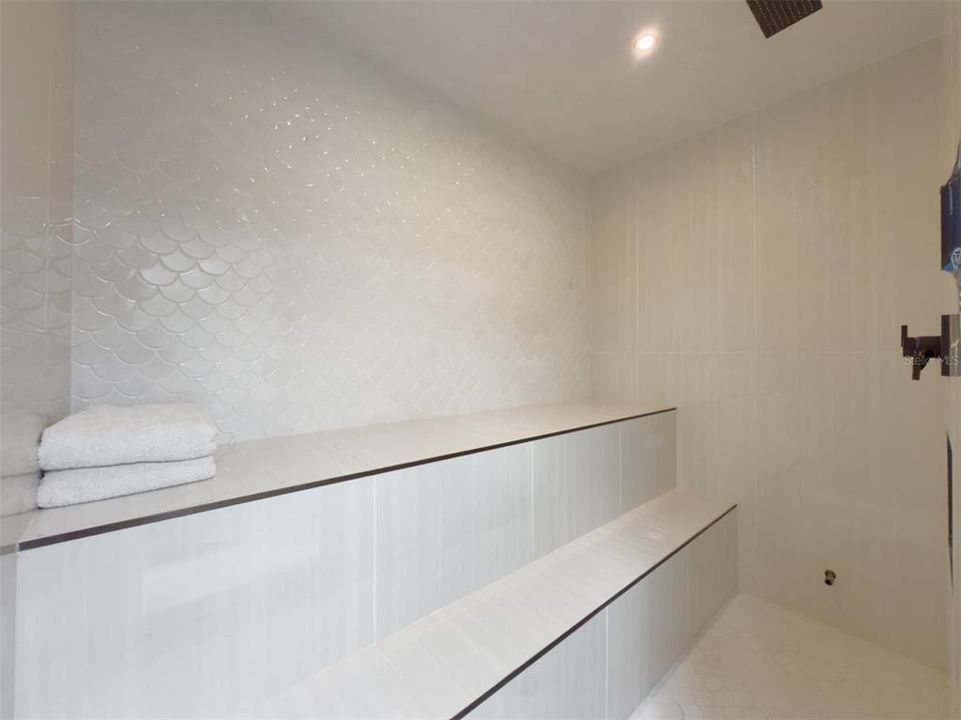 For Sale: $1,250,000 (4 beds, 4 baths, 1900 Square Feet)