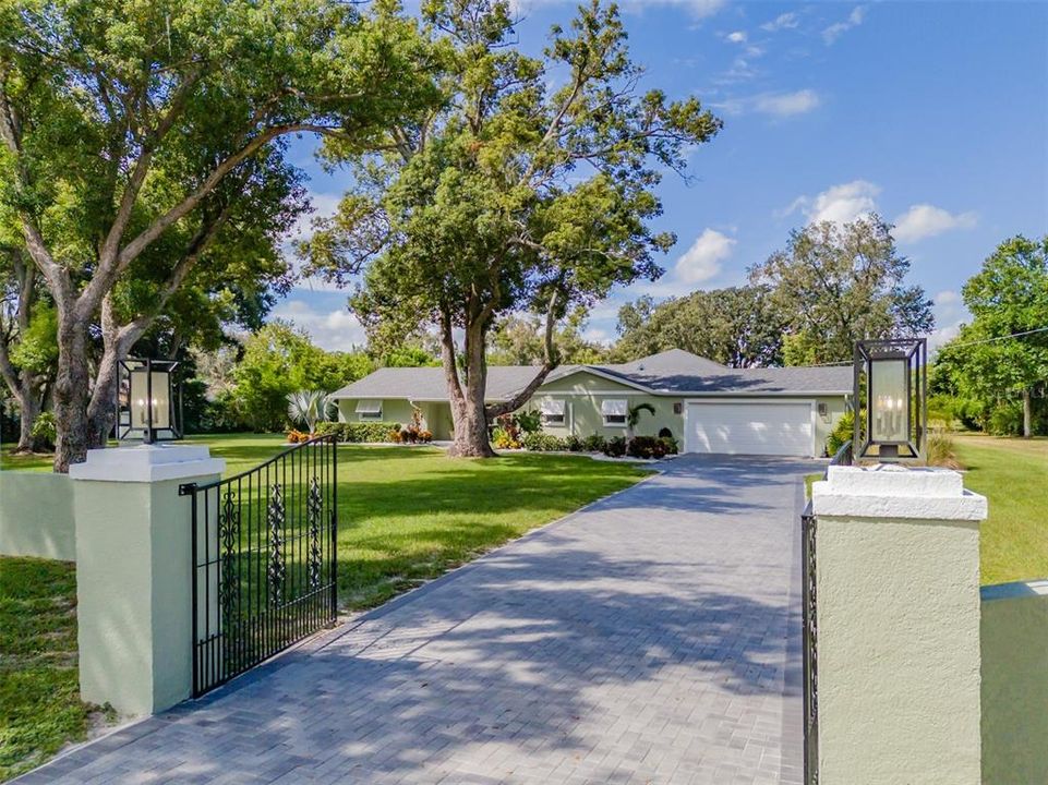 For Sale: $1,250,000 (4 beds, 4 baths, 1900 Square Feet)