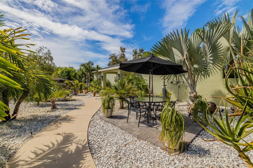 For Sale: $1,250,000 (4 beds, 4 baths, 1900 Square Feet)
