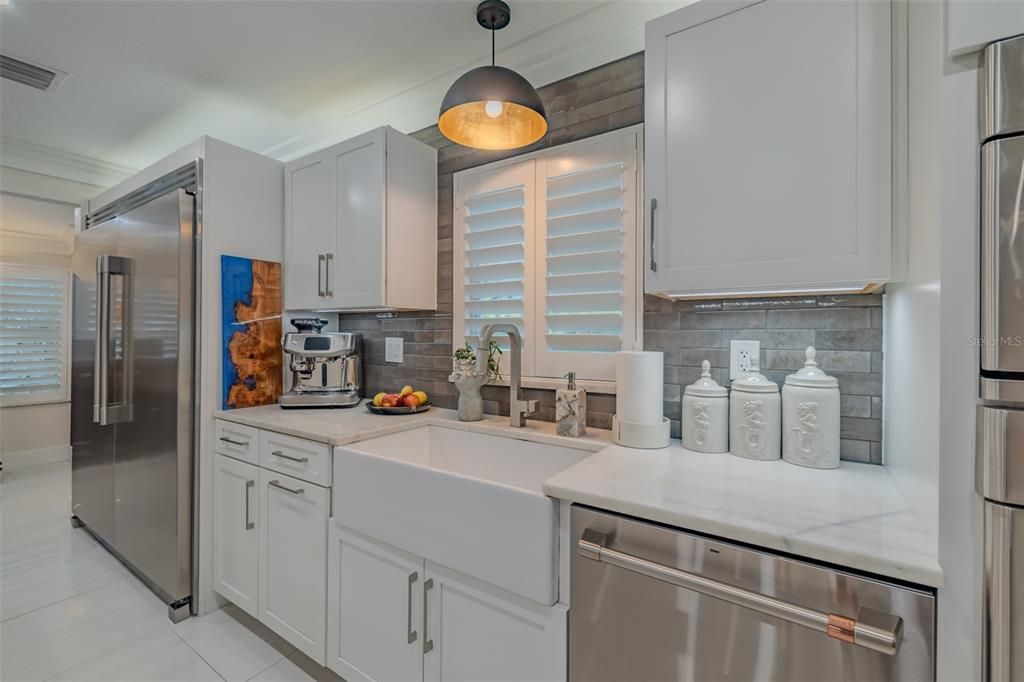 For Sale: $1,250,000 (4 beds, 4 baths, 1900 Square Feet)