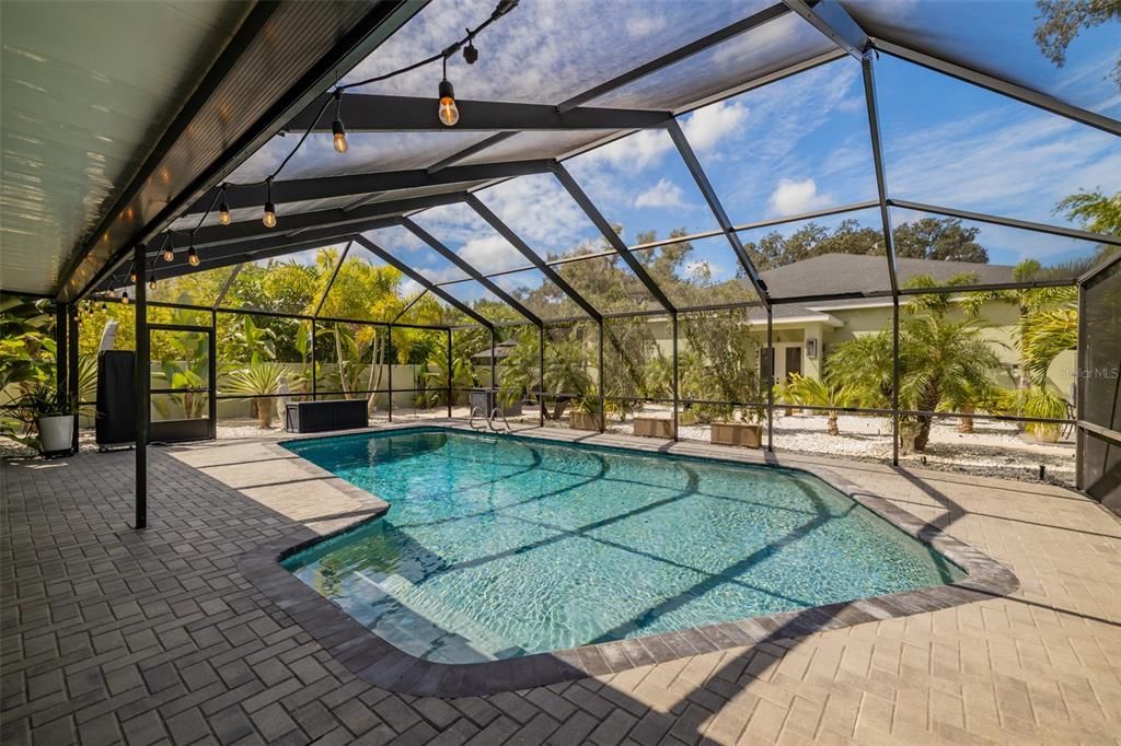 For Sale: $1,250,000 (4 beds, 4 baths, 1900 Square Feet)