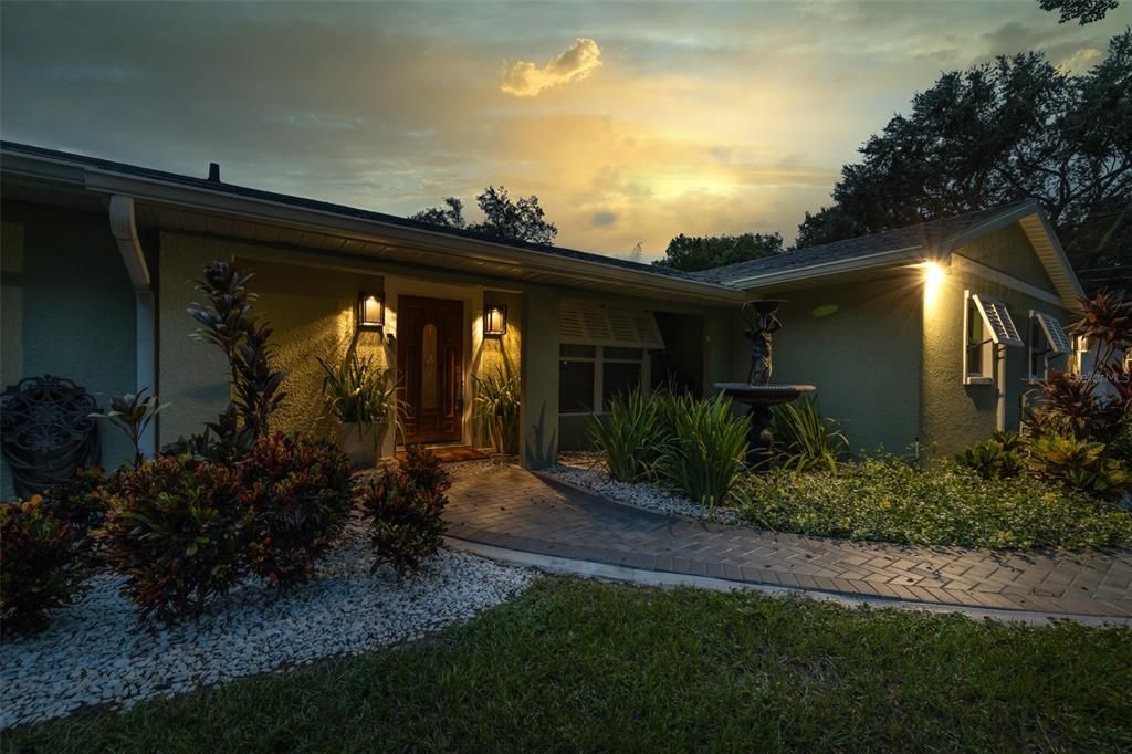 For Sale: $1,250,000 (4 beds, 4 baths, 1900 Square Feet)