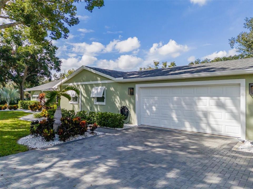 For Sale: $1,250,000 (4 beds, 4 baths, 1900 Square Feet)