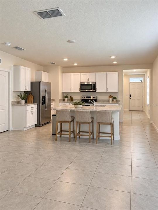 For Sale: $405,000 (3 beds, 2 baths, 1680 Square Feet)
