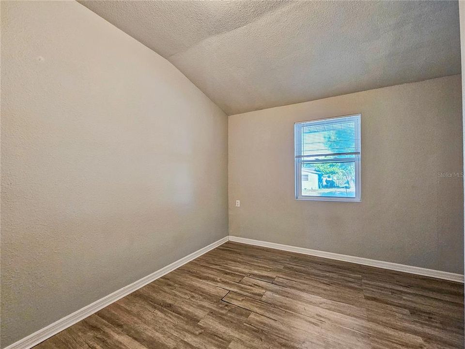For Rent: $1,750 (3 beds, 1 baths, 1428 Square Feet)