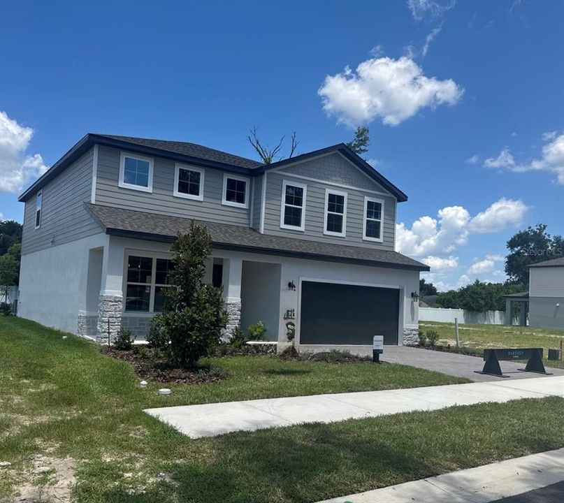 Recently Sold: $659,544 (5 beds, 2 baths, 2808 Square Feet)