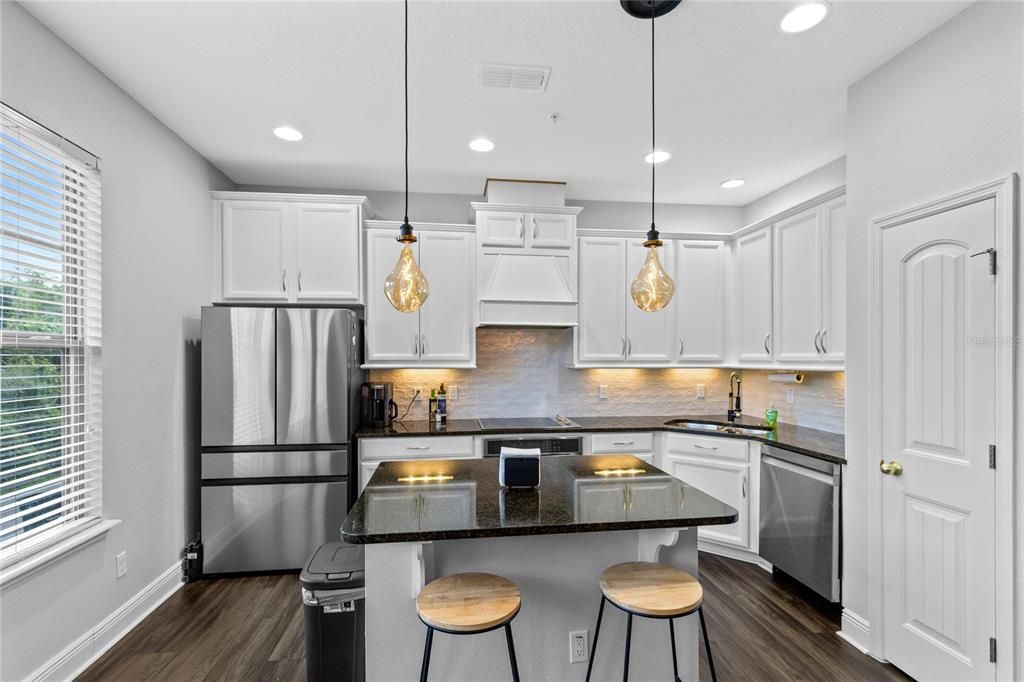 For Rent: $2,950 (4 beds, 3 baths, 2242 Square Feet)