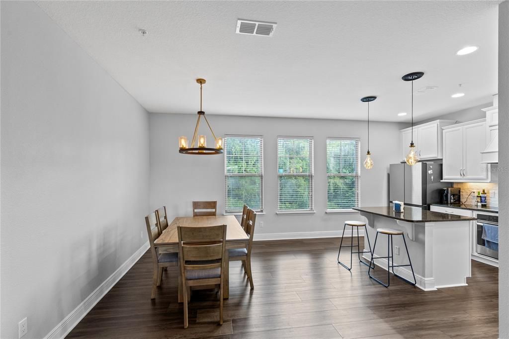 For Rent: $2,950 (4 beds, 3 baths, 2242 Square Feet)