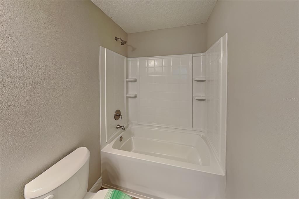 For Rent: $1,699 (3 beds, 2 baths, 1438 Square Feet)