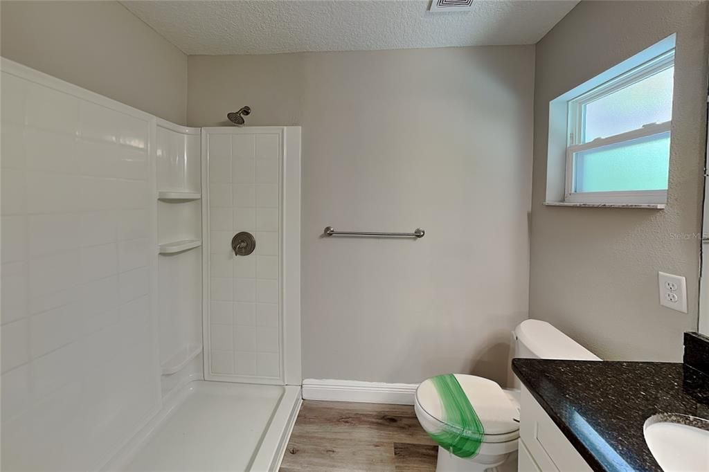 For Rent: $1,699 (3 beds, 2 baths, 1438 Square Feet)