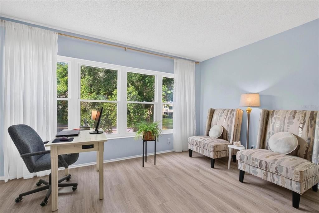 For Sale: $199,899 (2 beds, 2 baths, 1400 Square Feet)