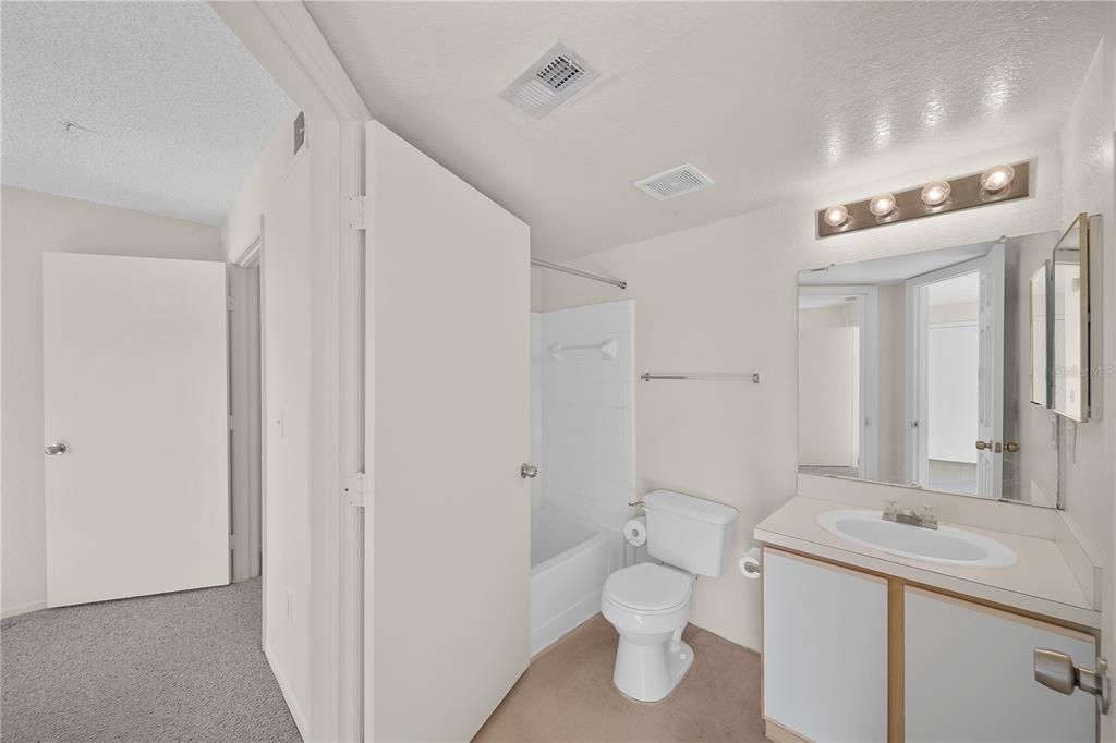 For Rent: $1,200 (1 beds, 1 baths, 530 Square Feet)