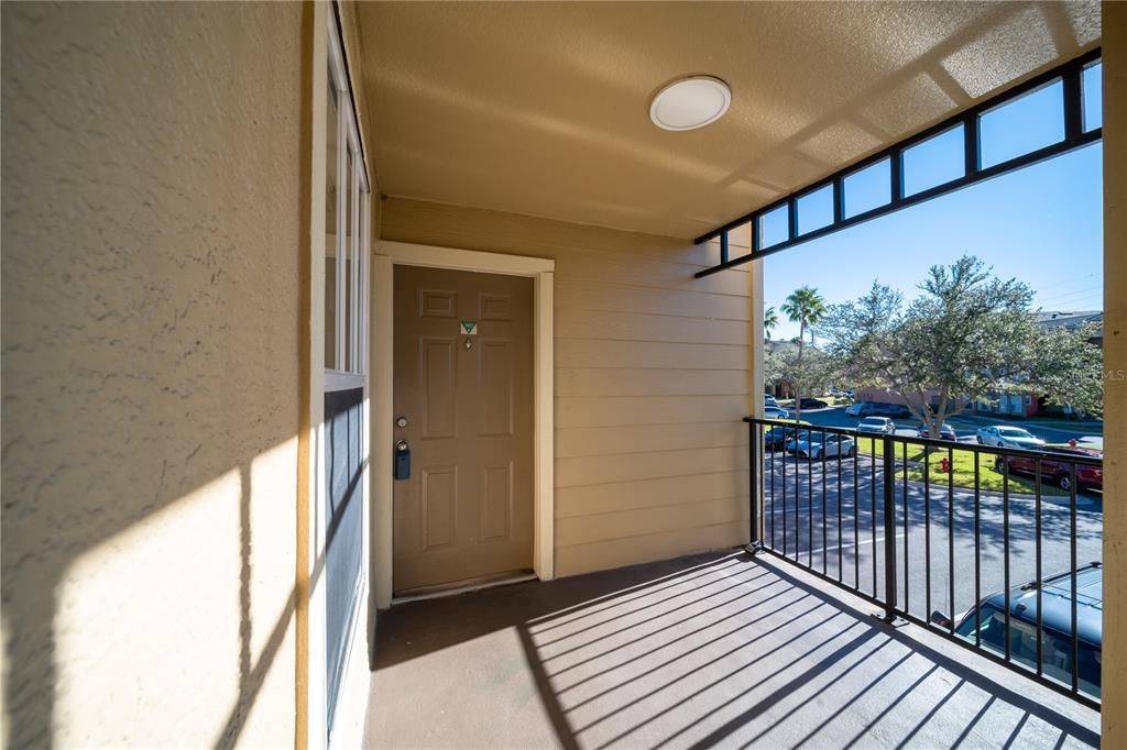 For Rent: $1,200 (1 beds, 1 baths, 530 Square Feet)