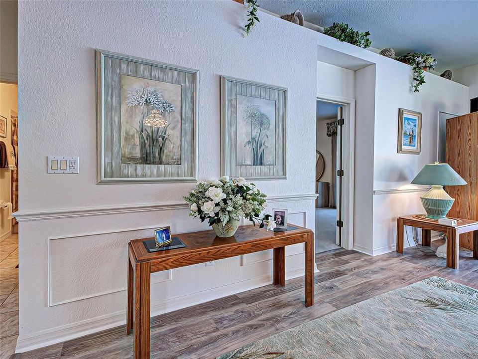 Active With Contract: $439,000 (2 beds, 2 baths, 1467 Square Feet)