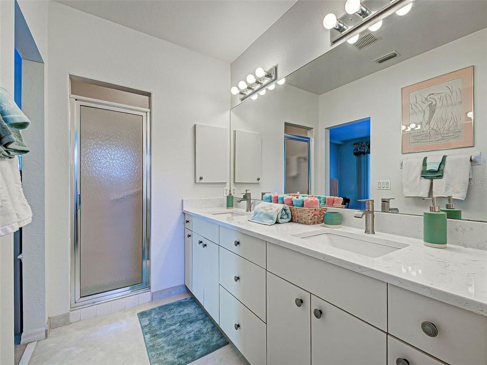 Active With Contract: $439,000 (2 beds, 2 baths, 1467 Square Feet)