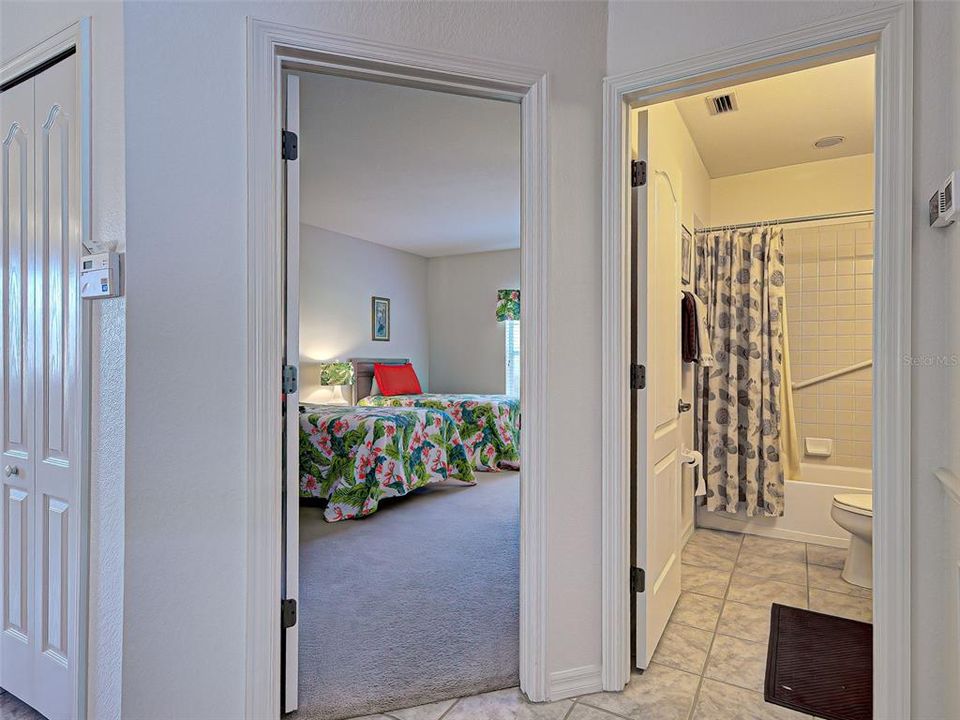 Active With Contract: $439,000 (2 beds, 2 baths, 1467 Square Feet)
