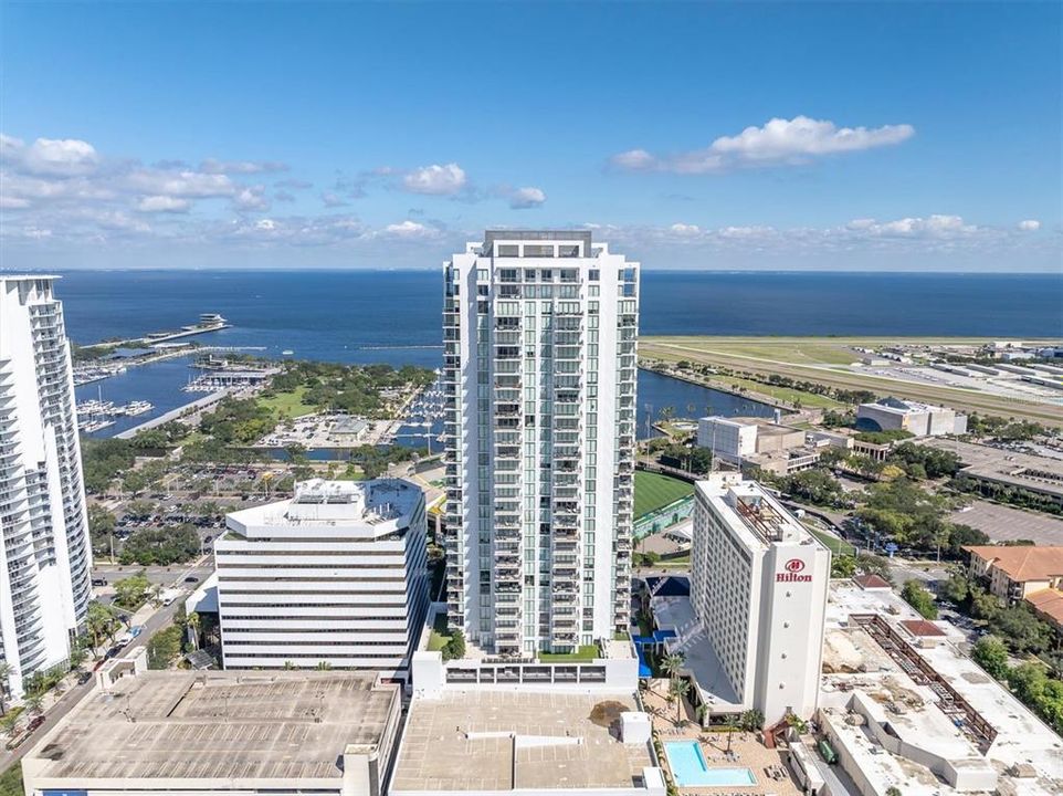 For Sale: $3,549,000 (3 beds, 4 baths, 2712 Square Feet)