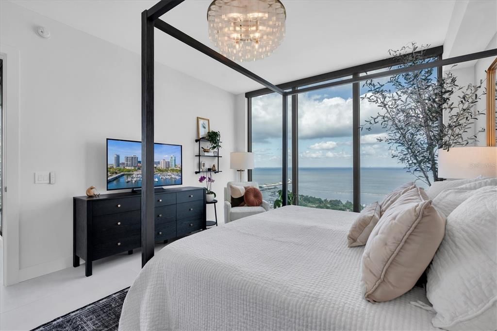 For Sale: $3,549,000 (3 beds, 4 baths, 2712 Square Feet)