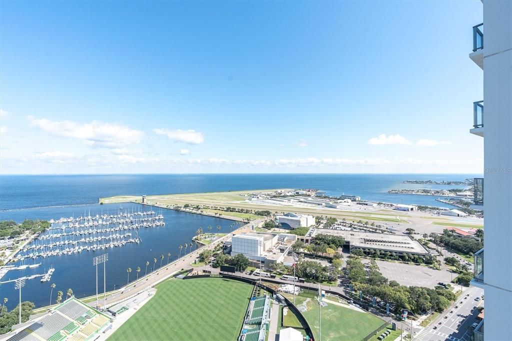 For Sale: $3,549,000 (3 beds, 4 baths, 2712 Square Feet)