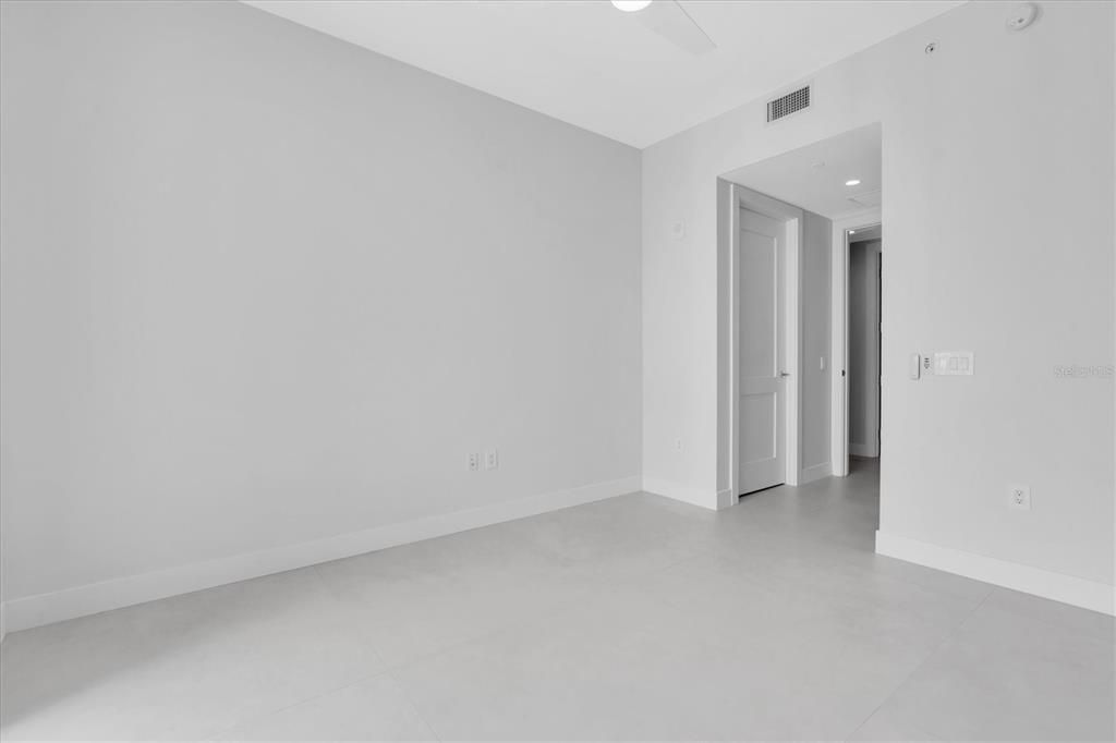 For Sale: $3,549,000 (3 beds, 4 baths, 2712 Square Feet)
