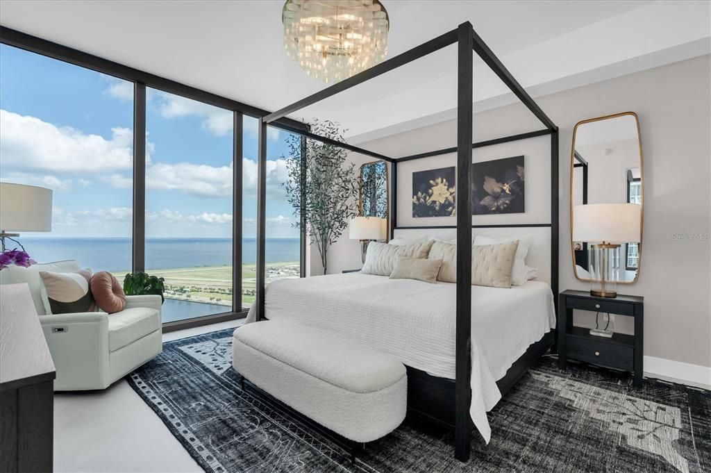 For Sale: $3,549,000 (3 beds, 4 baths, 2712 Square Feet)