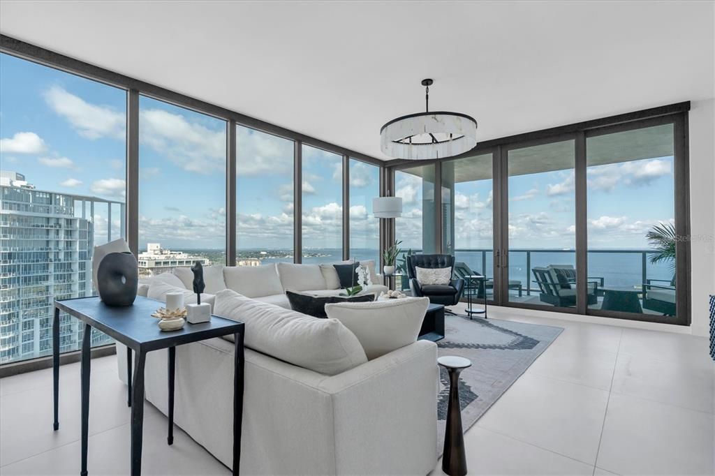 For Sale: $3,549,000 (3 beds, 4 baths, 2712 Square Feet)