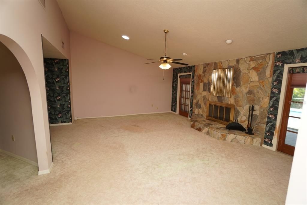 For Sale: $500,000 (3 beds, 2 baths, 2149 Square Feet)