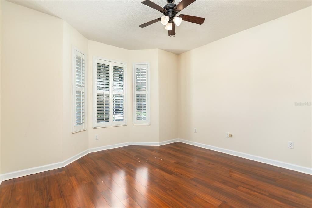 For Sale: $875,000 (4 beds, 3 baths, 2704 Square Feet)