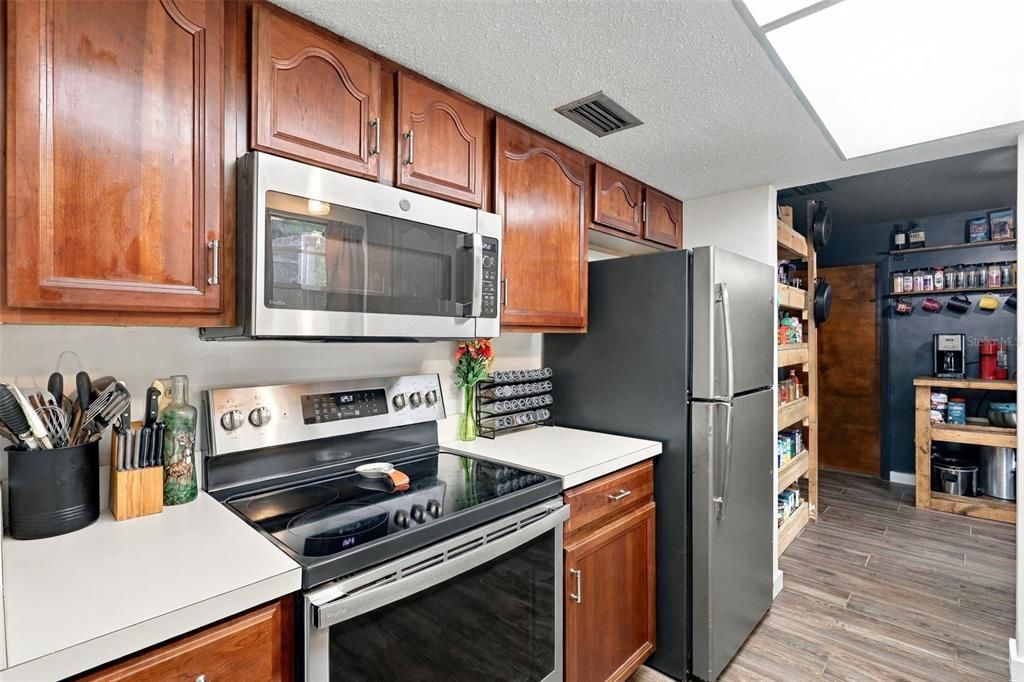 En Venta: $299,900 (3 camas, 2 baños, 1274 Pies cuadrados)