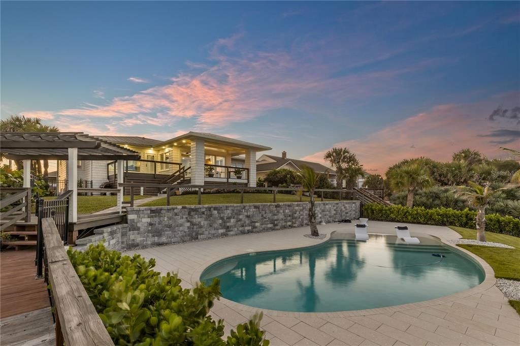 En Venta: $4,398,000 (4 camas, 3 baños, 3600 Pies cuadrados)