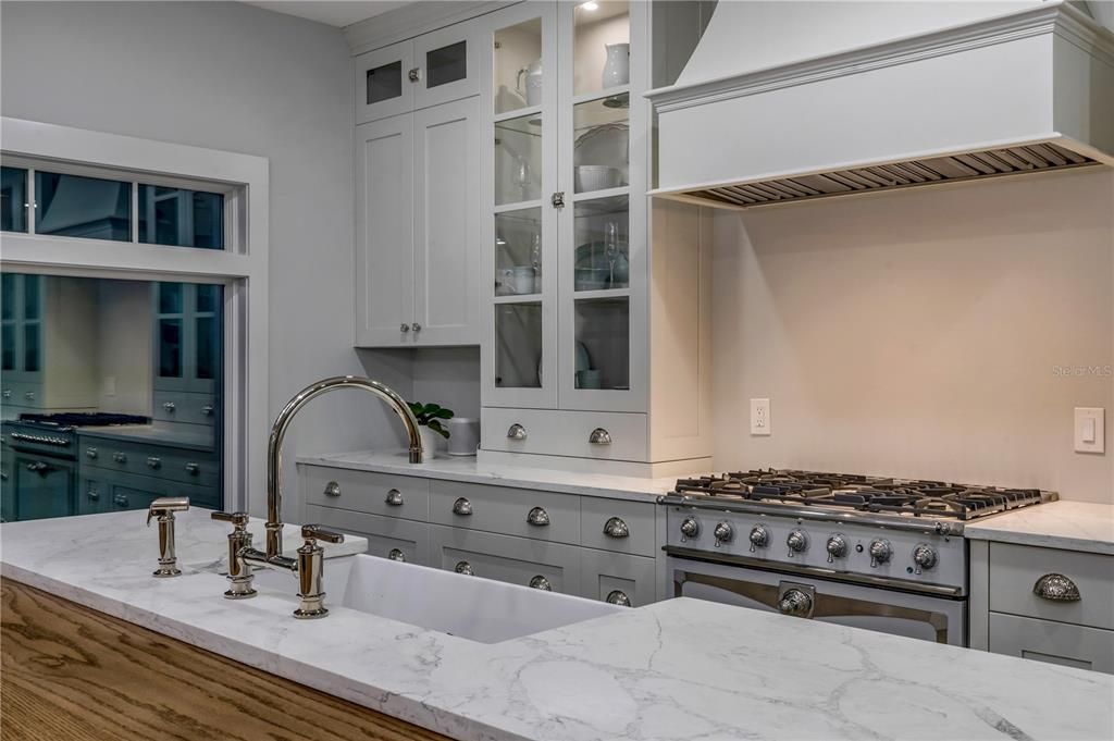 En Venta: $4,398,000 (4 camas, 3 baños, 3600 Pies cuadrados)