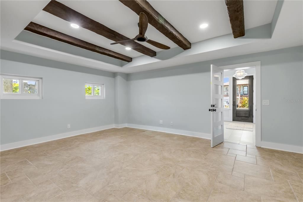 En Venta: $4,398,000 (4 camas, 3 baños, 3600 Pies cuadrados)