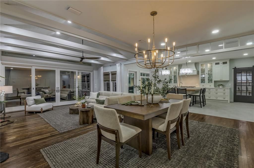 En Venta: $4,398,000 (4 camas, 3 baños, 3600 Pies cuadrados)