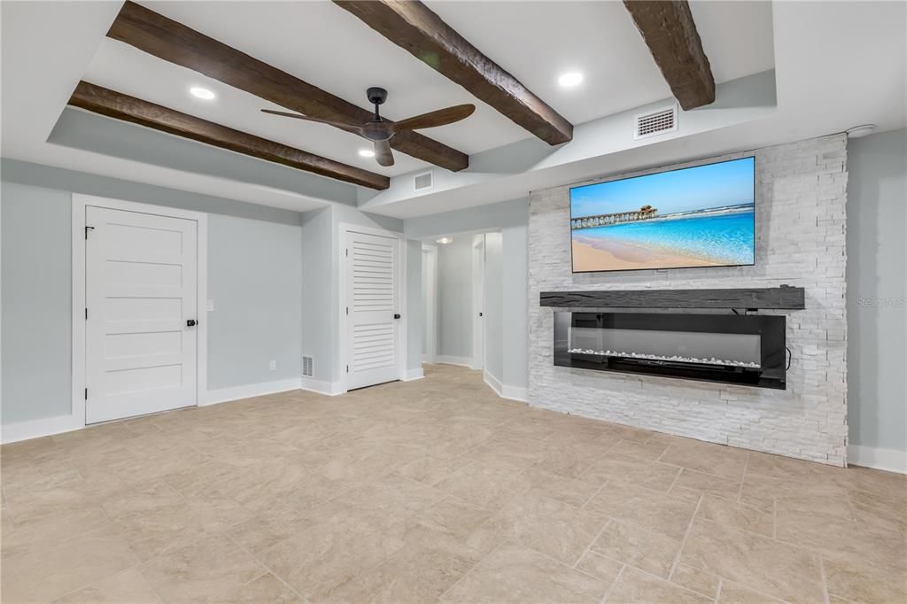 En Venta: $4,398,000 (4 camas, 3 baños, 3600 Pies cuadrados)
