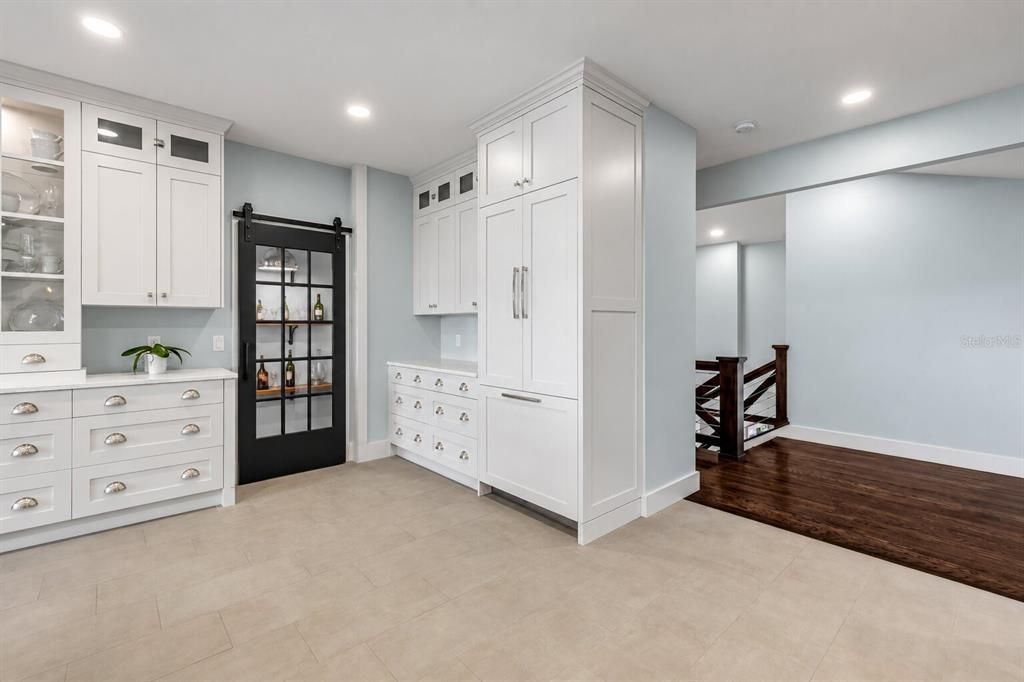 En Venta: $4,398,000 (4 camas, 3 baños, 3600 Pies cuadrados)