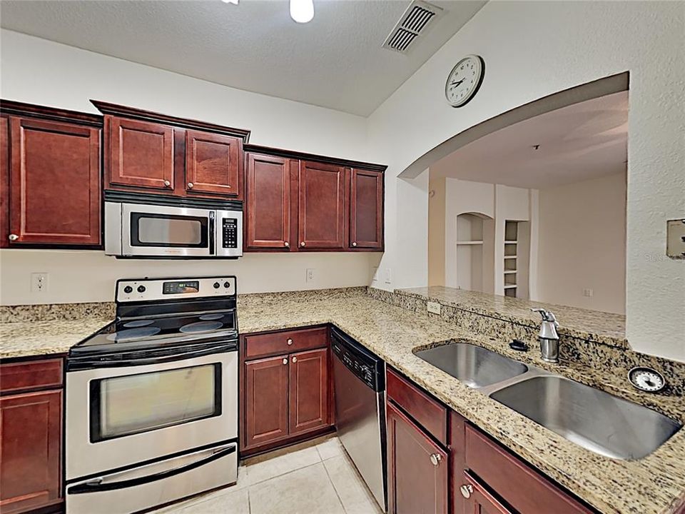 For Rent: $1,699 (2 beds, 2 baths, 1242 Square Feet)
