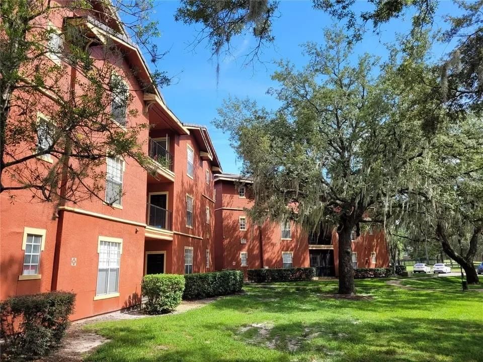 For Rent: $1,699 (2 beds, 2 baths, 1242 Square Feet)