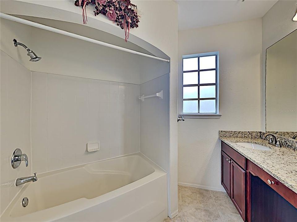 For Rent: $1,699 (2 beds, 2 baths, 1242 Square Feet)